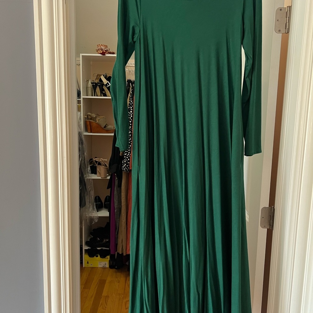 Brand new no tags green maxi dress light cotton size M